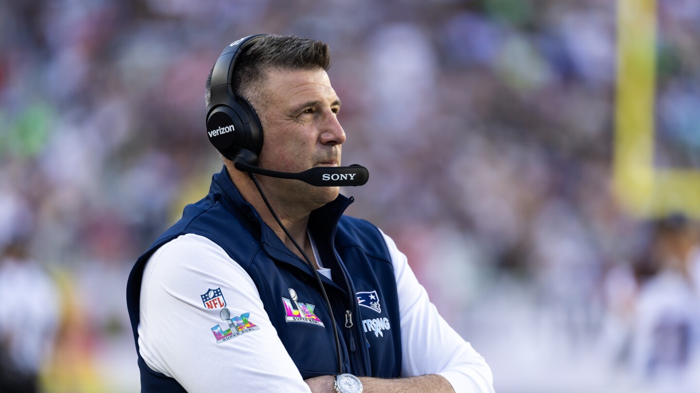 Mike Vrabel: “I’ve had some difficult conversations with people that I care about”