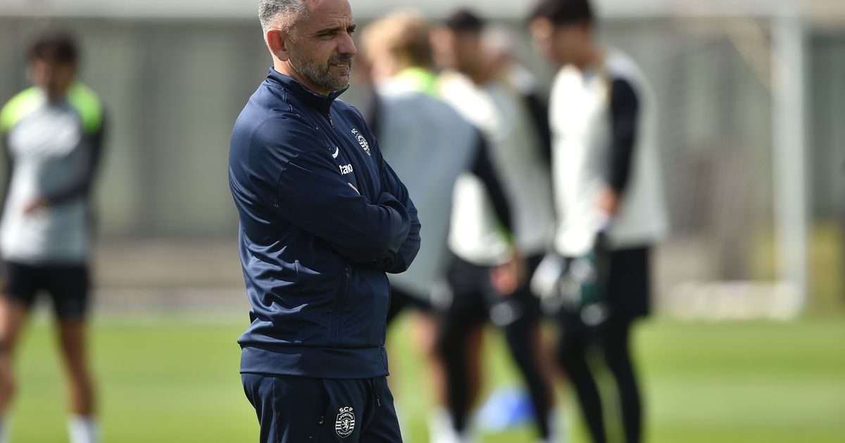Num mar de certezas e numa maré de dúvidas navega o onze do Sporting