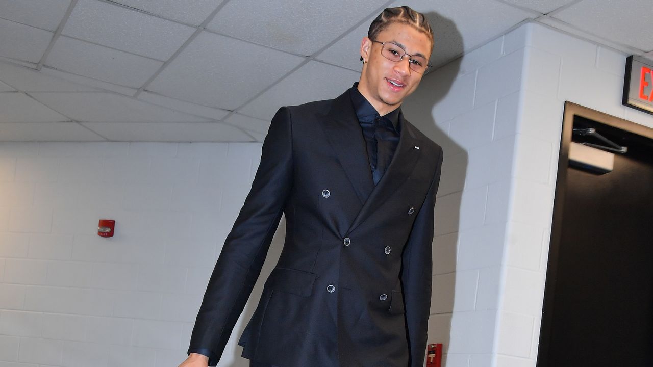 The San Antonio Spurs Kicked Off Their Playoff Run in Matching Black Suits